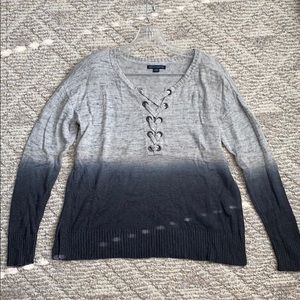 Two toned American Eagle sweater